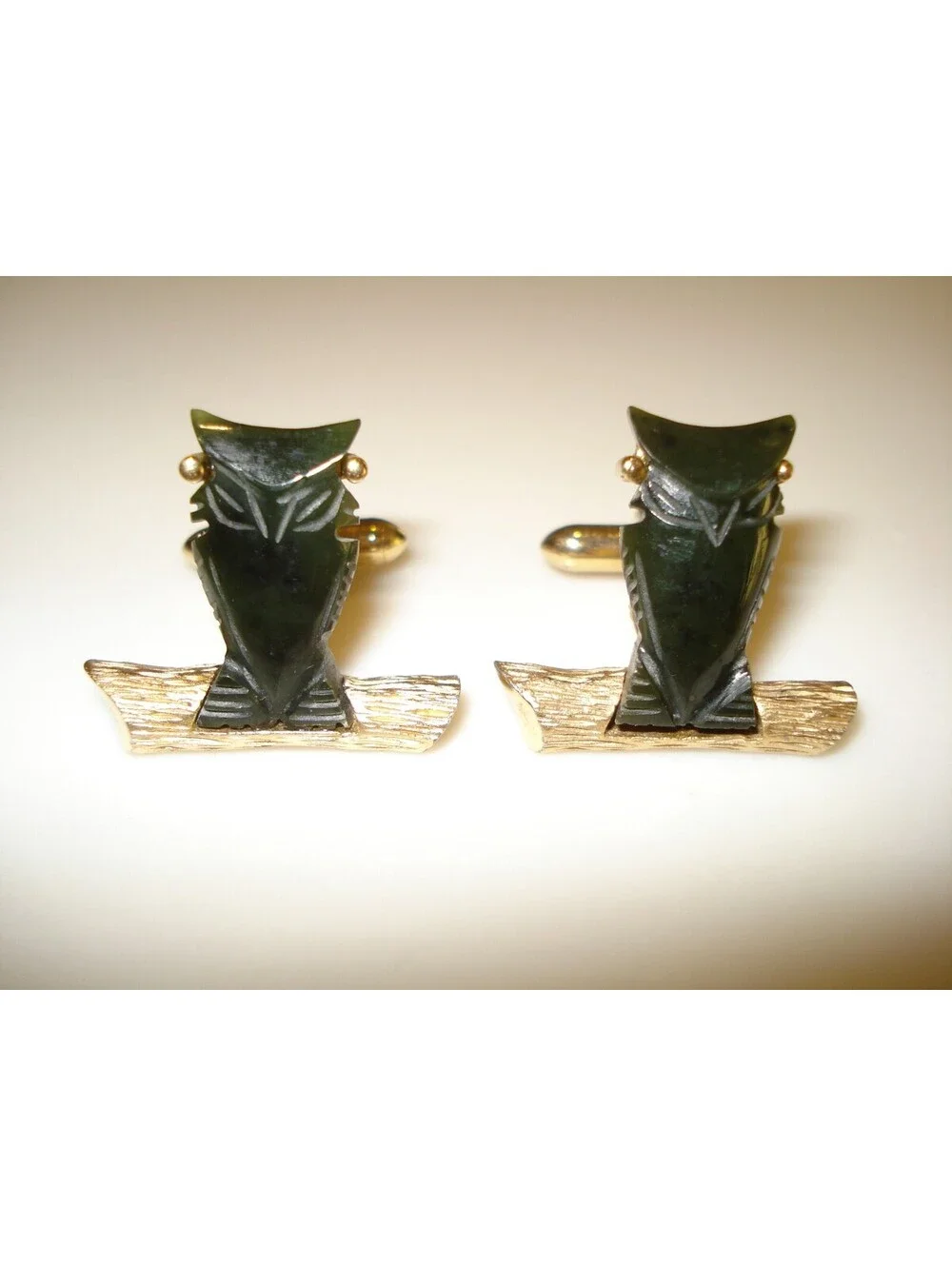 Vintage 1950's Men's Swank Dark Green Jade Owl on Gold Tone Branch Cufflinks
